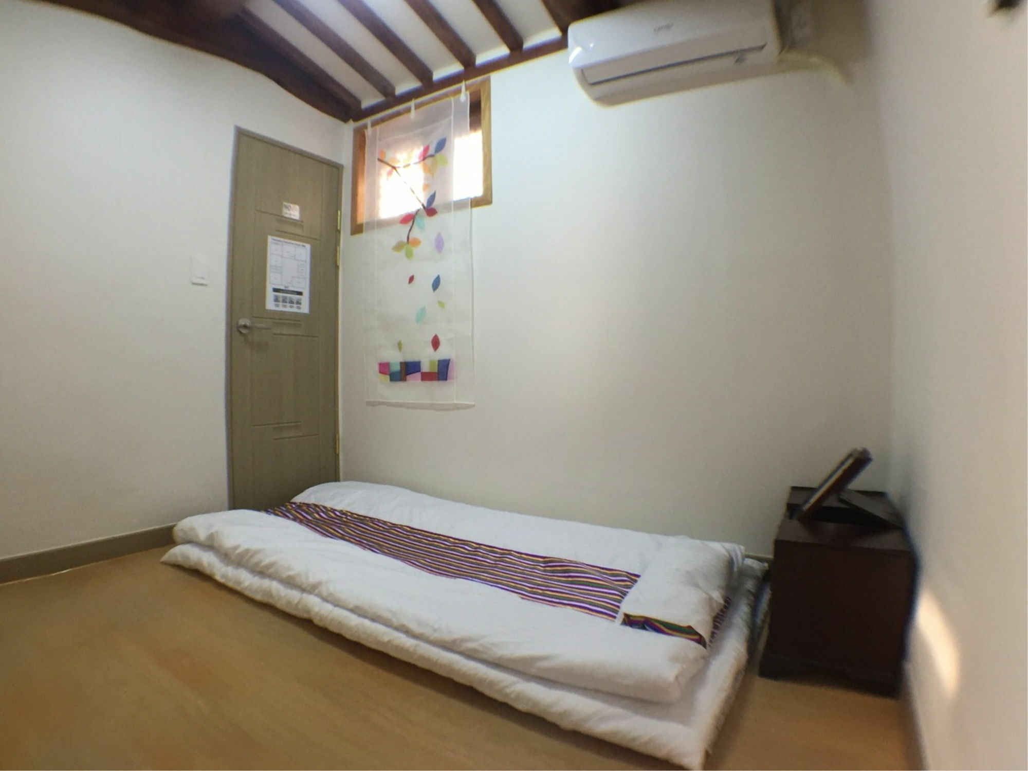 Seoul Lucky Guesthouse Hanok Buitenkant foto
